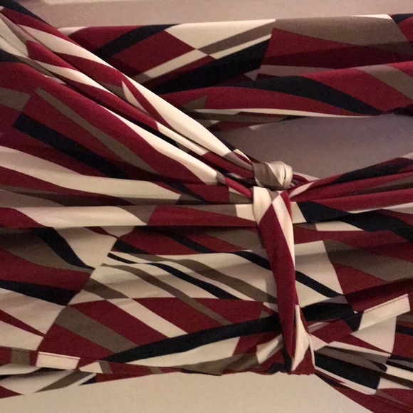 Banana republic wrap dress. Size Medium. - Picture 3 of 3